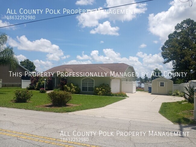 Building Photo - SHORT TERM (MTM) LAKEFRONT FURNISHED RENTA...