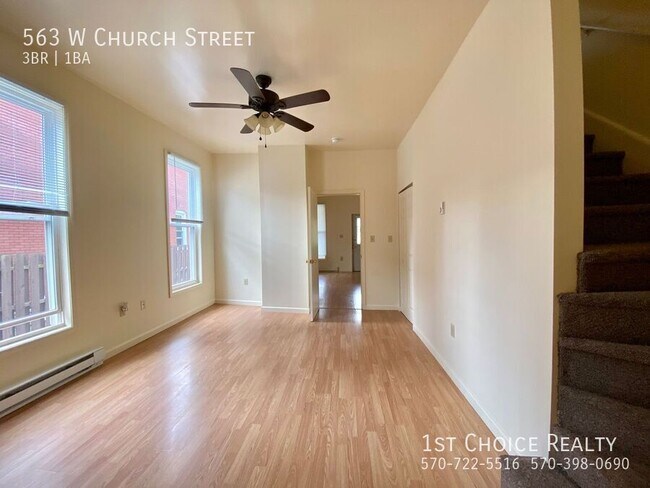 Foto del edificio - 563 W Church St