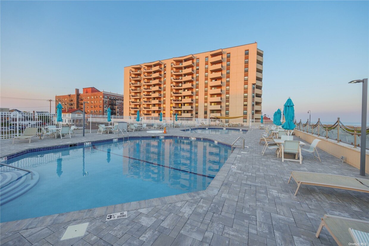 Foto principal - 360 Shore Rd