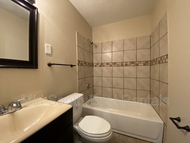 Foto del edificio - 3178 Jade Ln
