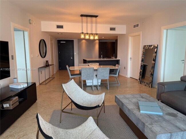 Foto del edificio - 200 Biscayne Blvd Way