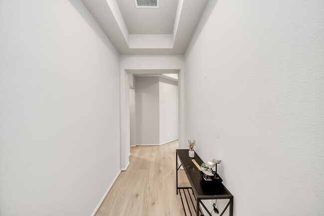 Building Photo - 20755 Sunseed Dr