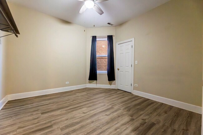 Foto del edificio - 4003 W Adams St