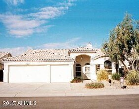 Building Photo - 1684 W Merrill Ln