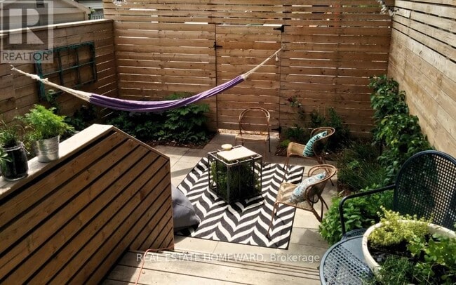 Building Photo - 36 Caroline Ave