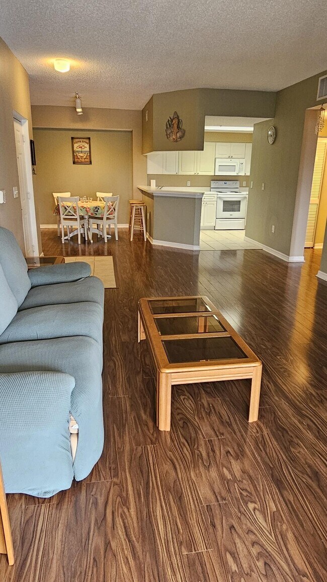Building Photo - 3019 Alcazar Pl