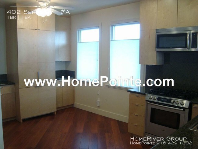 Building Photo - 402 Serpa Way