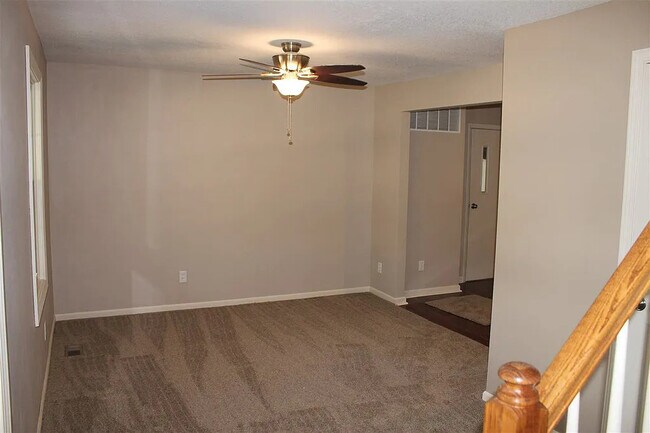 Foto del edificio - 232 E Spruce St
