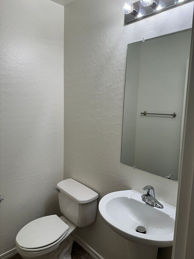 Foto del edificio - Park Central @ Augusta Ranch townhome (Ellsworth & Baseline)