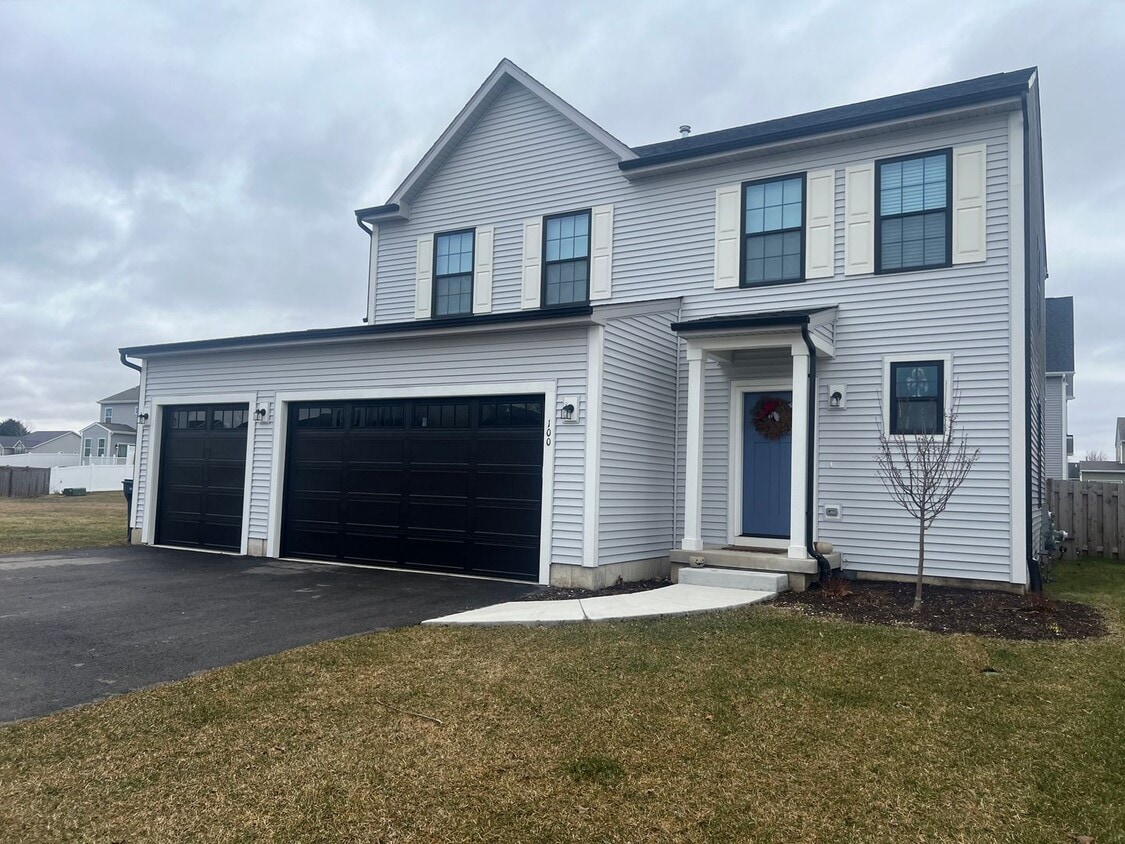 100 W Crabapple Ave, Cortland, IL 60112 House Rental in Cortland, IL