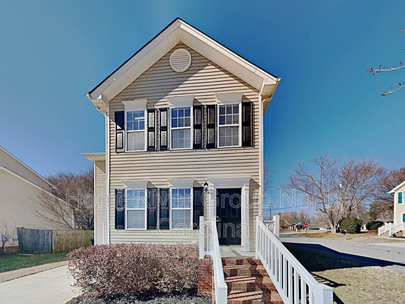Primary Photo - 1300 Camden Pl Ct