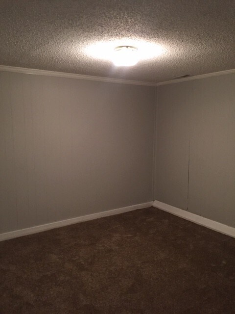 Building Photo - 507 Adamwood Dr