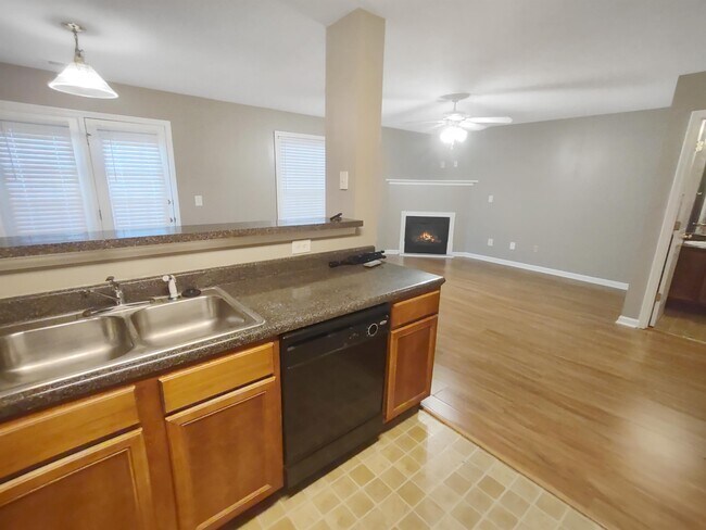 Foto del edificio - 285 Fieldview Ln