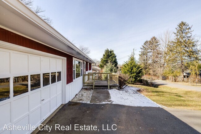 Building Photo - 3 br, 1 bath House - 13 Wentworth Avenue