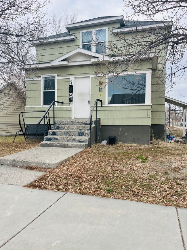 Building Photo - 425 S 30th St