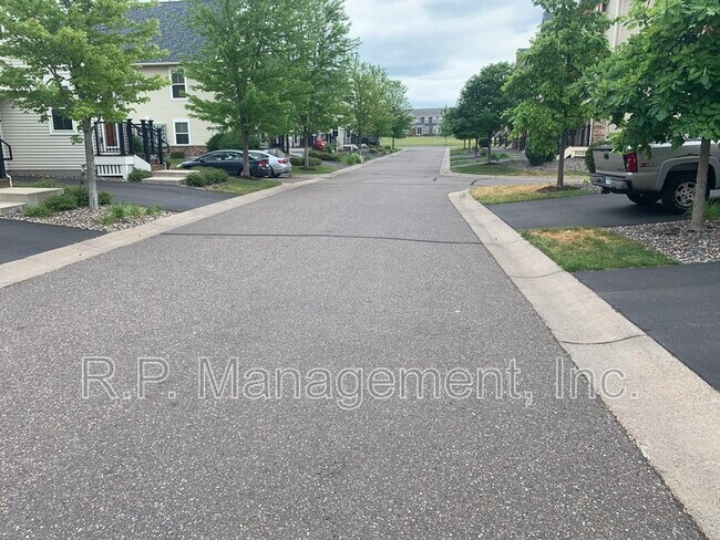 Foto del edificio - 11692 84th Ave N