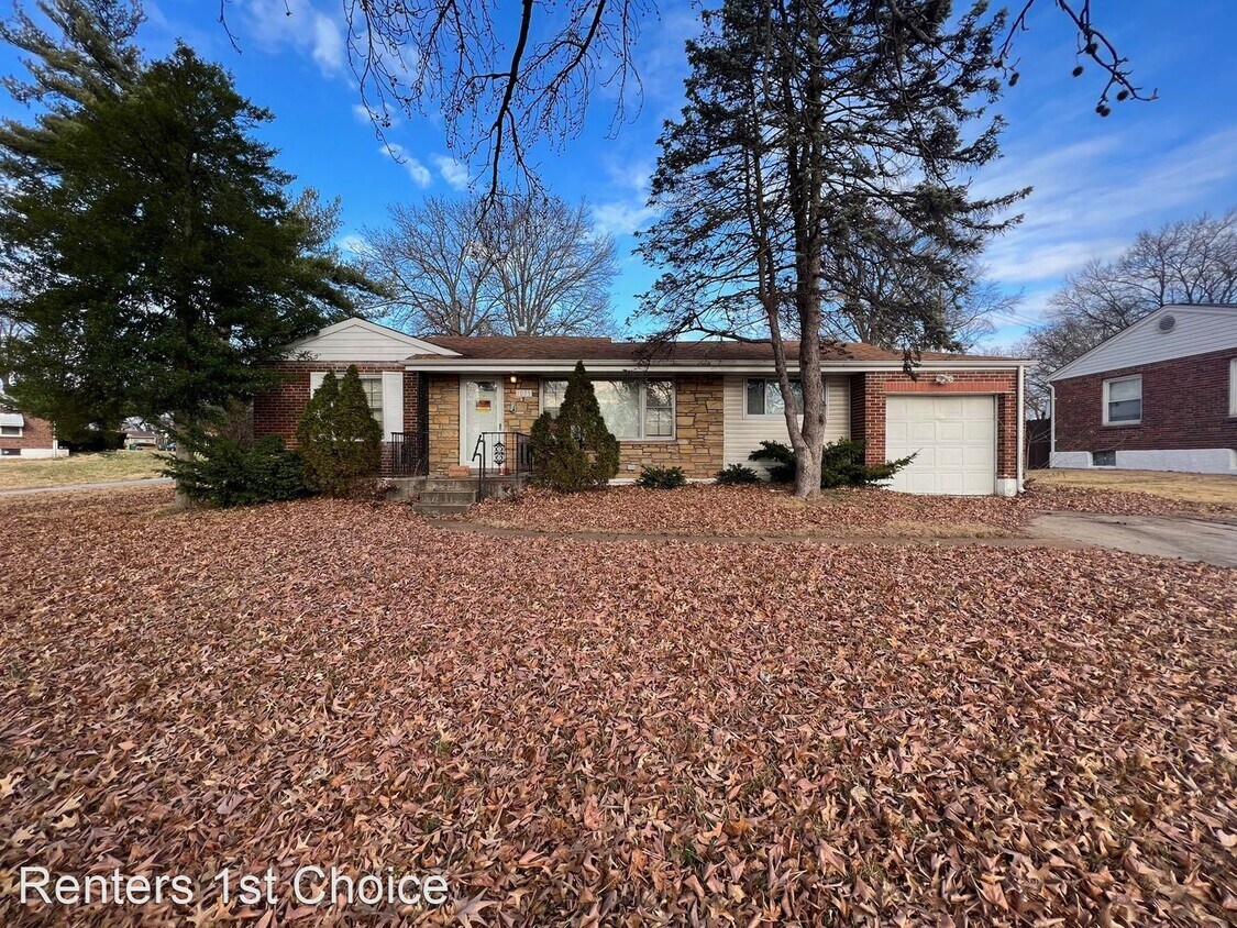 2 br, 1 bath House 1033 Oran Dr House Rental in St. Louis, MO