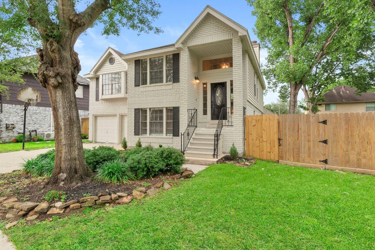 Foto principal - Beautiful just remodeled from top to botto...