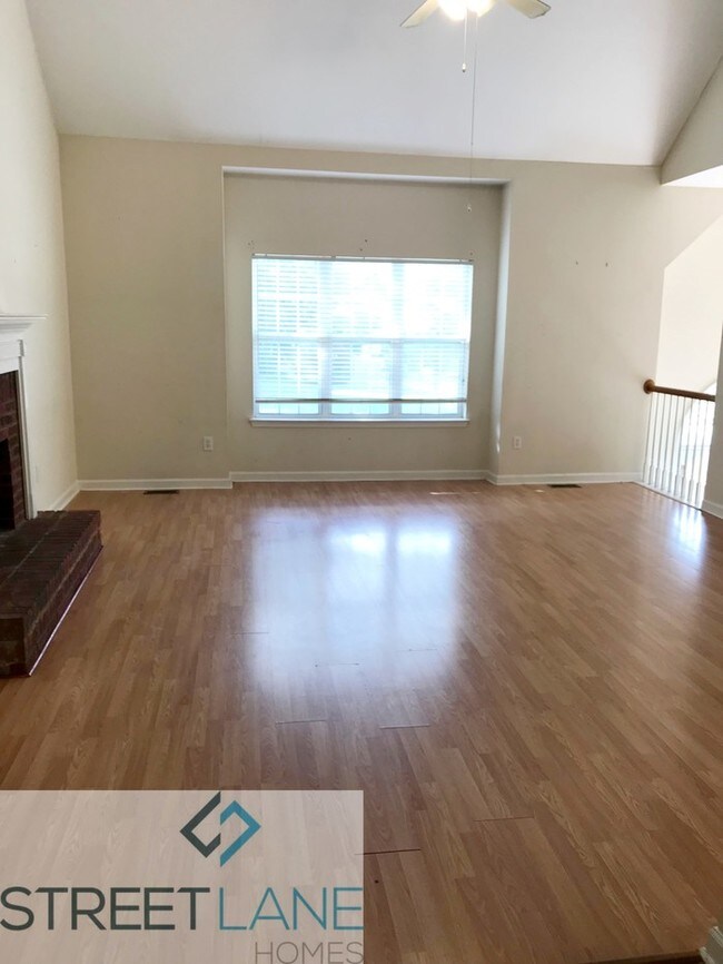 Foto del edificio - 5110 Brown's Crossing Way