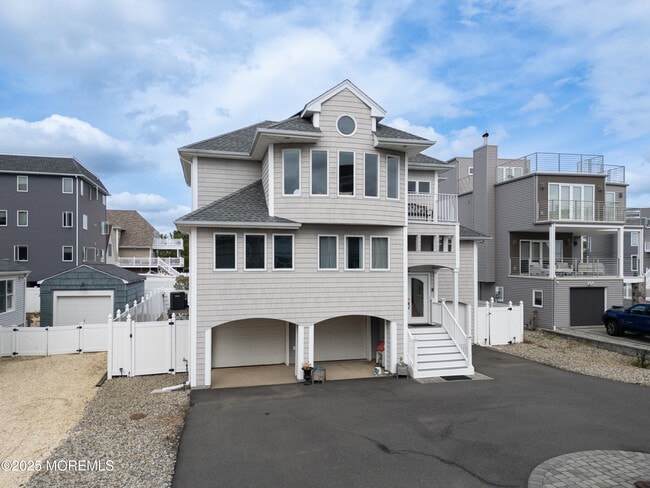 Building Photo - 42 Bay Breeze Dr