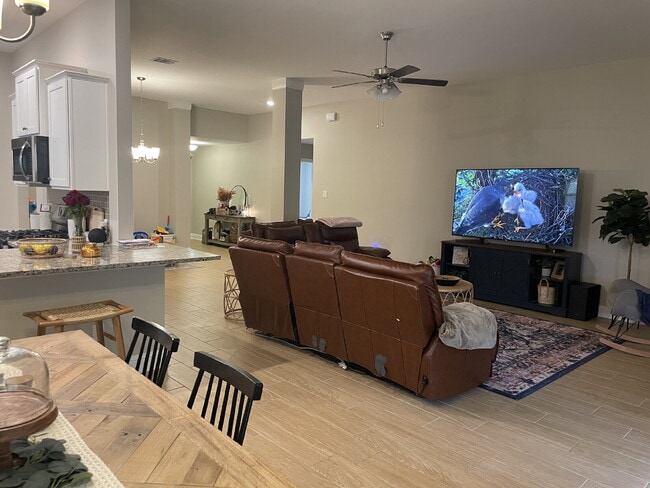 Foto del edificio - Stylish Single-Story Home with Open-Concept Living in Montgomery!