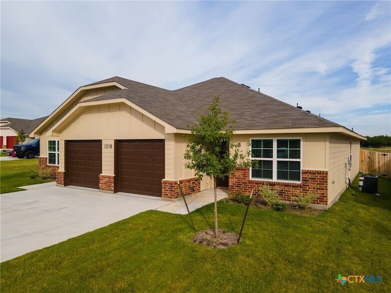 Foto principal - 1218 LEXINGTON Dr