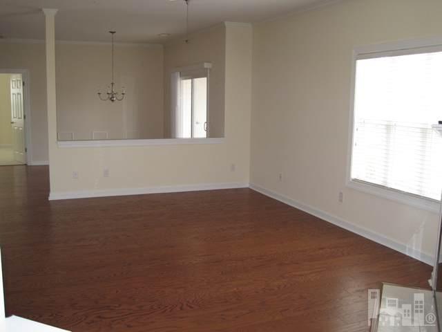 Building Photo - 3804 River Front Pl