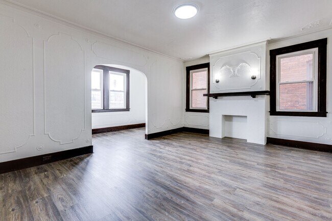 Foto del edificio - 609 E Warrington Ave