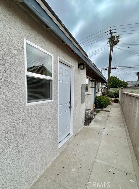 Primary Photo - 2842 Santez Dr