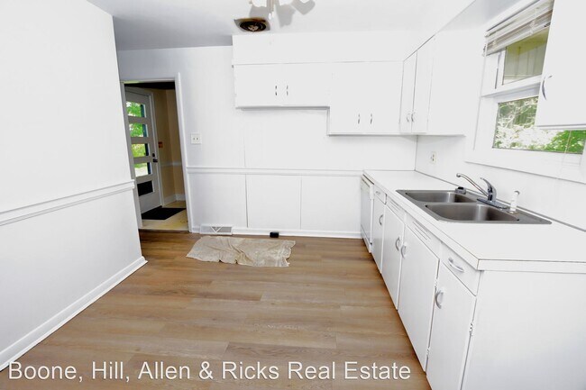 Building Photo - 3 br, 2 bath House - 312 Oakdale Rd