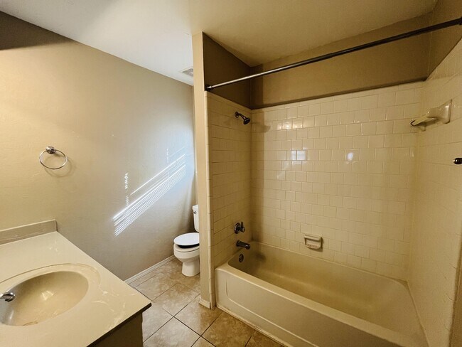 Foto del edificio - 508 NW 171st St