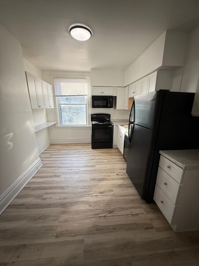 Foto del edificio - 5704 Darlington Rd