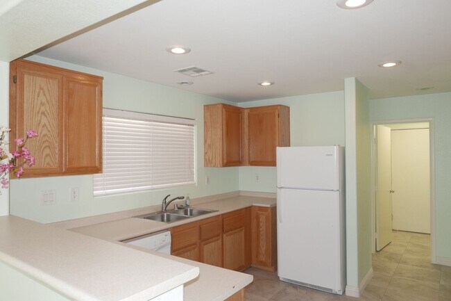 Foto del edificio - 2 story house in North Las Vegas