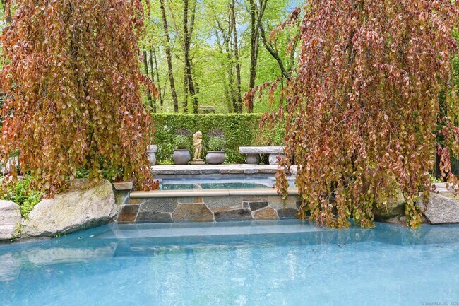 Foto del edificio - 376 Westover Rd