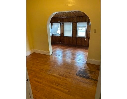 Building Photo - 96 Normandy St
