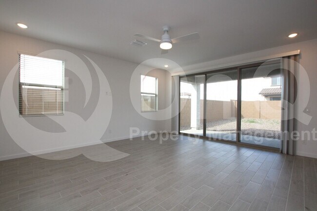 Foto del edificio - 7442 W Nicolet Ave