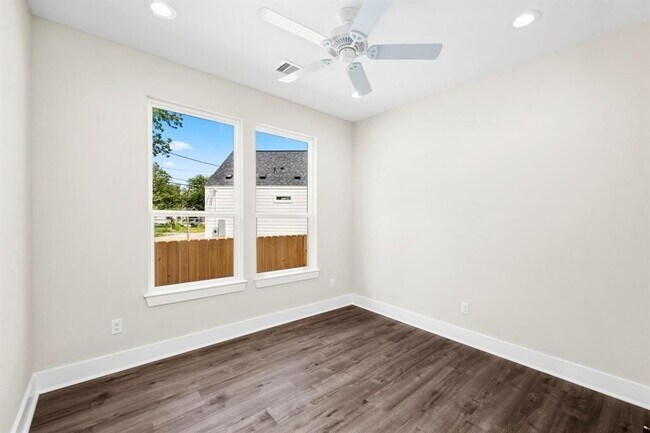 Foto del edificio - 6832 Morrow St