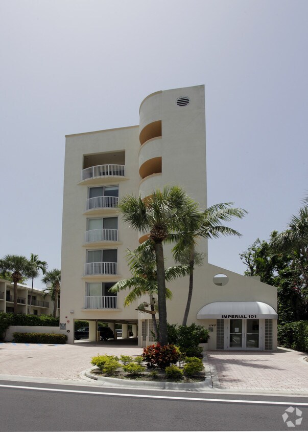 Foto del edificio - Imperial Manor