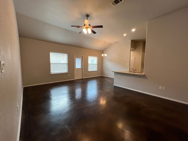 Foto del edificio - Luxury 3/2 Duplex in Seguin, Texas