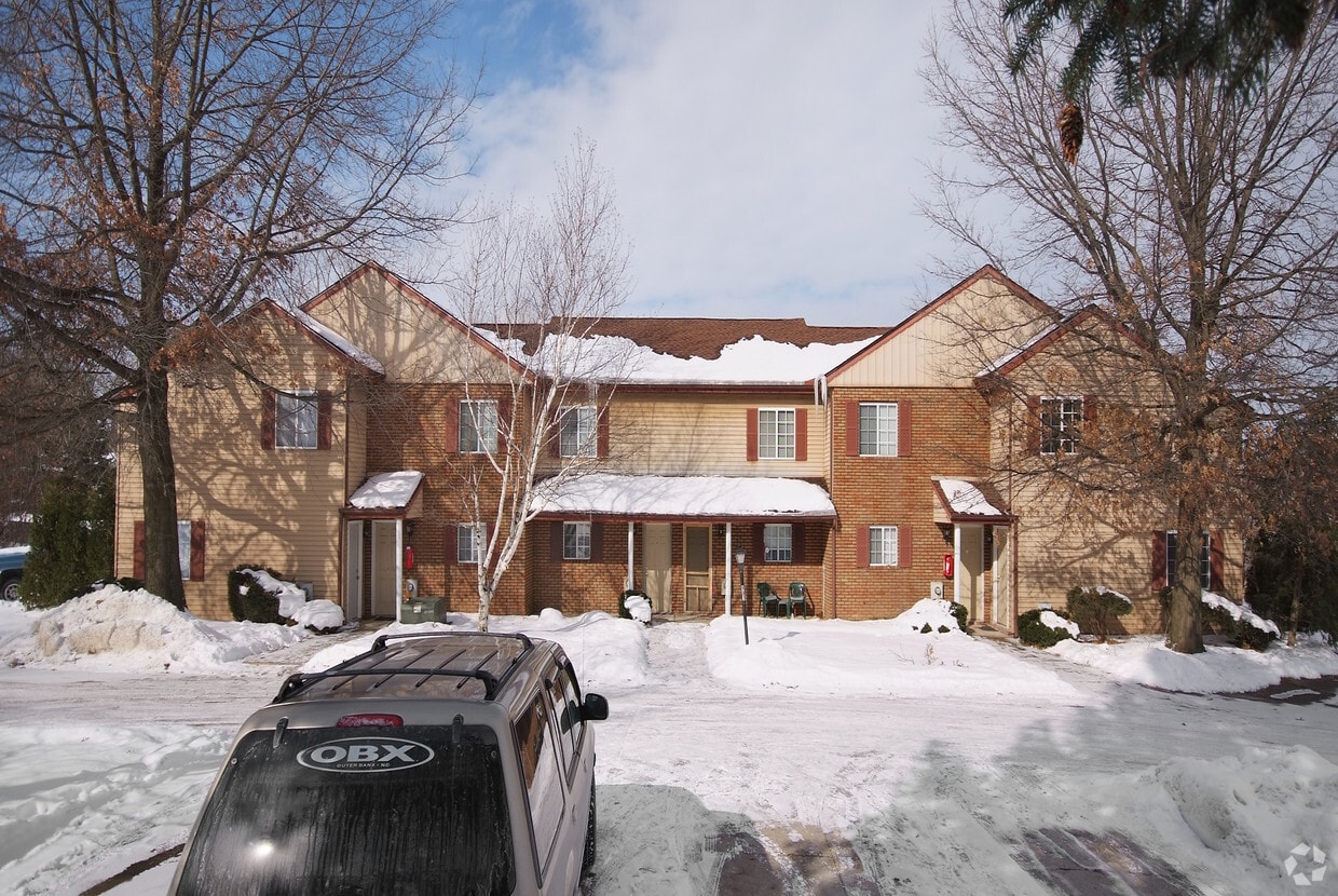 983 Wadsworth Rd, Medina, OH 44256 Apartments in Medina, OH