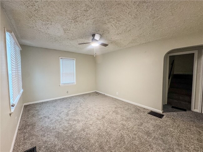 Foto del edificio - 283 Forgham Rd