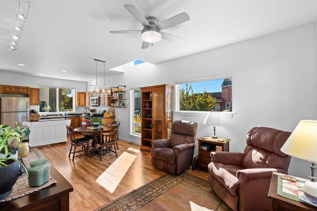 Building Photo - New Space Available on West Side of Bozeman