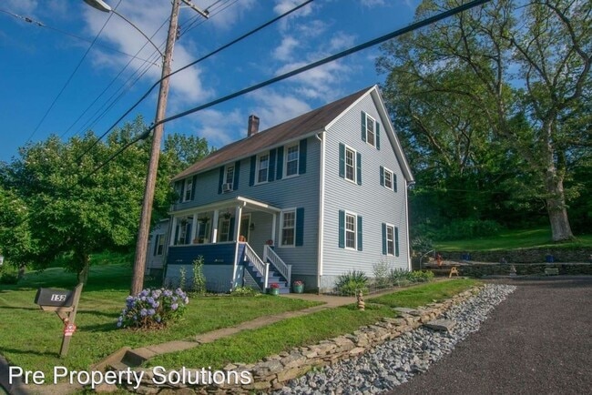 Foto del edificio - 3 br, 2 bath House - 152 Fitchville Road