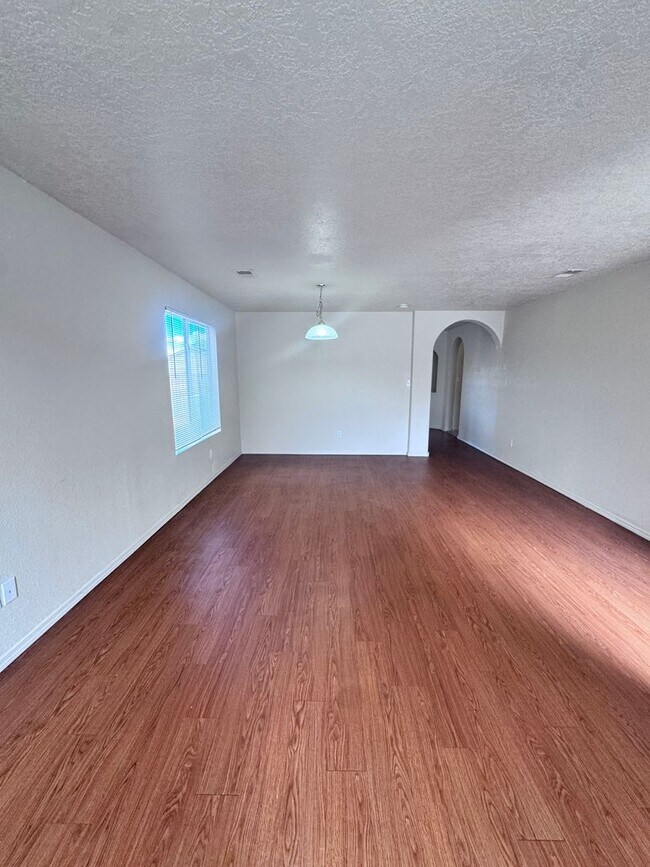 Foto del edificio - 760 Deerbrush Ct SW