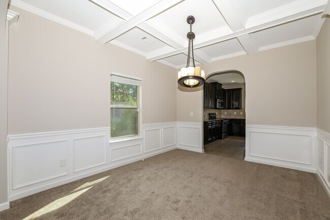 Foto del edificio - 110 Trevers Lake Dr