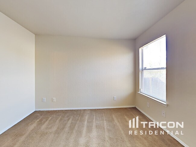 Building Photo - 1234 Range Field San Antonio TX