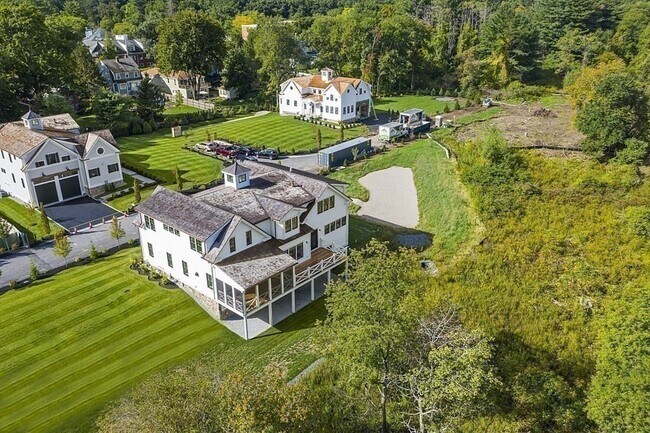 Foto del edificio - 38 McCallar Ln