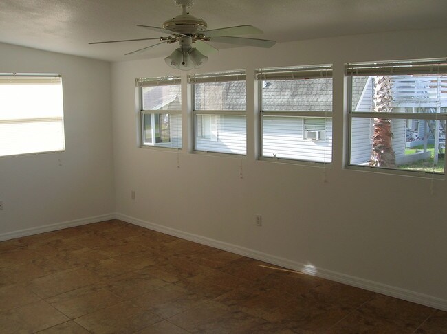 Building Photo - 10301 US-27