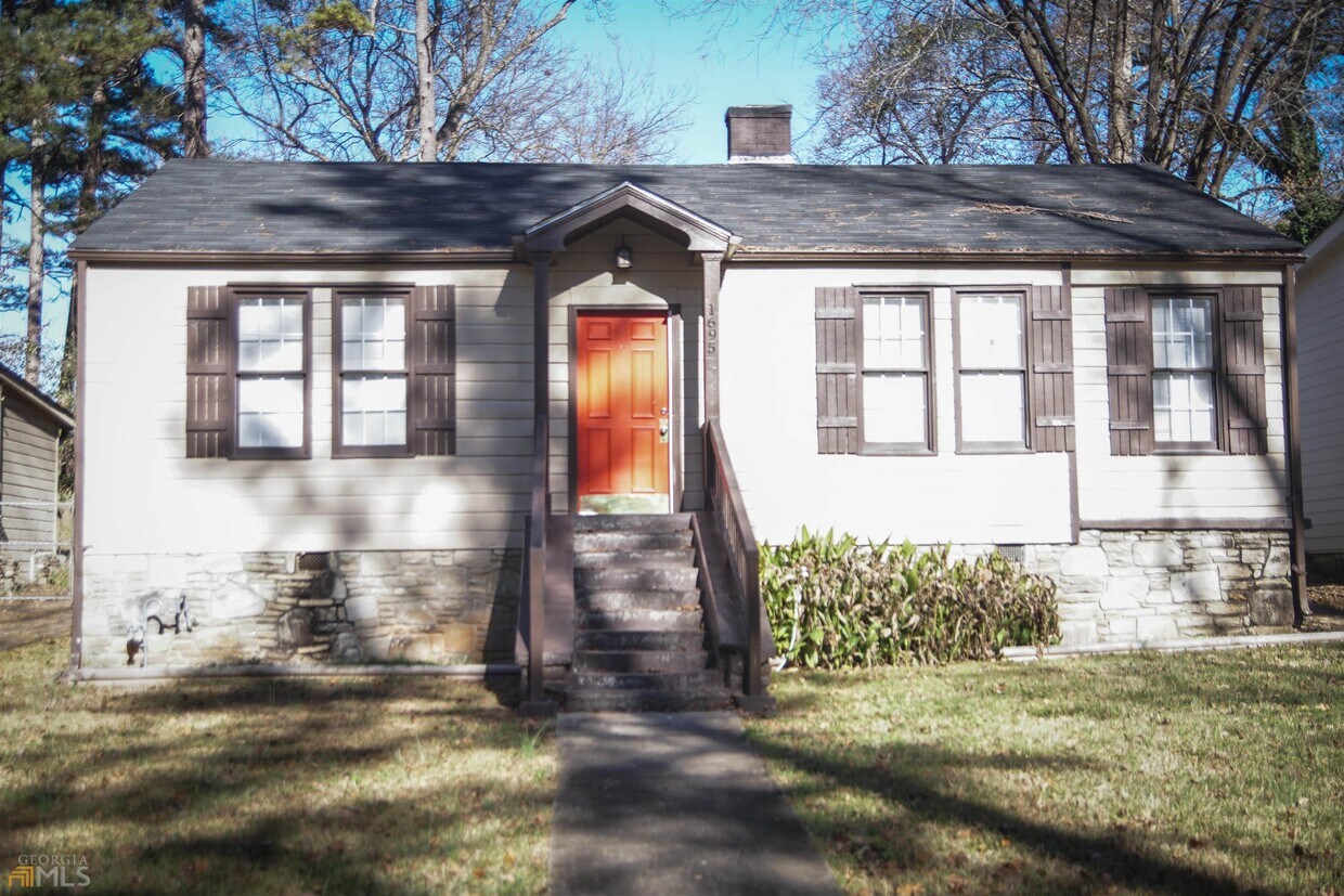 1695 N Olympian Way SW, Atlanta, GA 30310 House Rental in Atlanta, GA