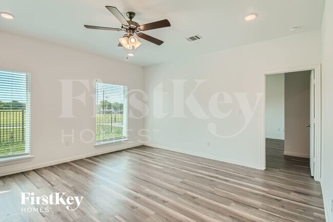 Foto del edificio - 7360 Parkside Pl Dr